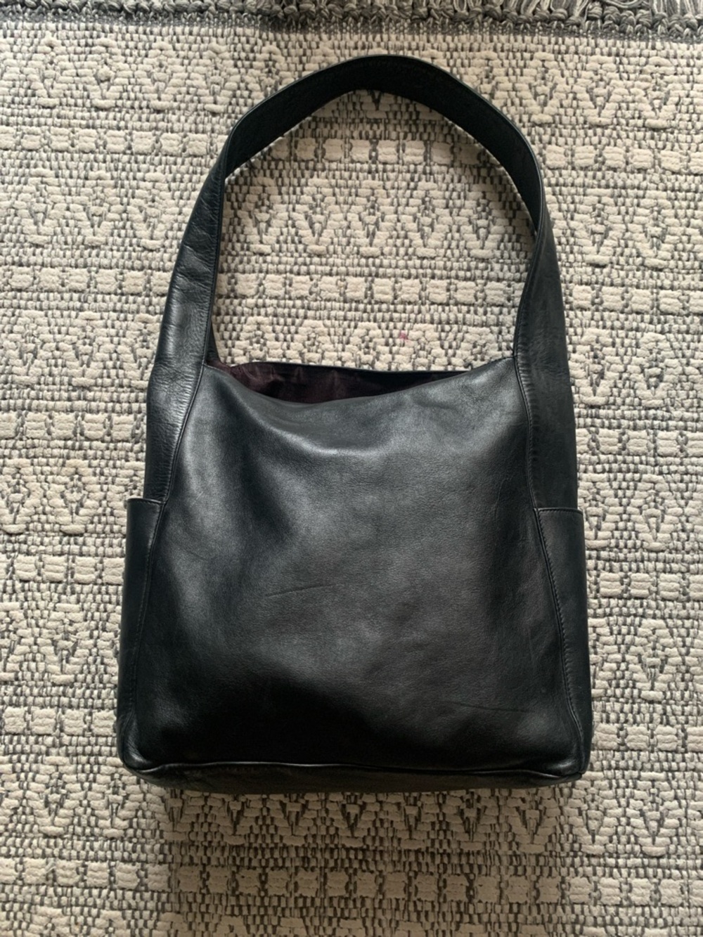Leather shoulder tote bag